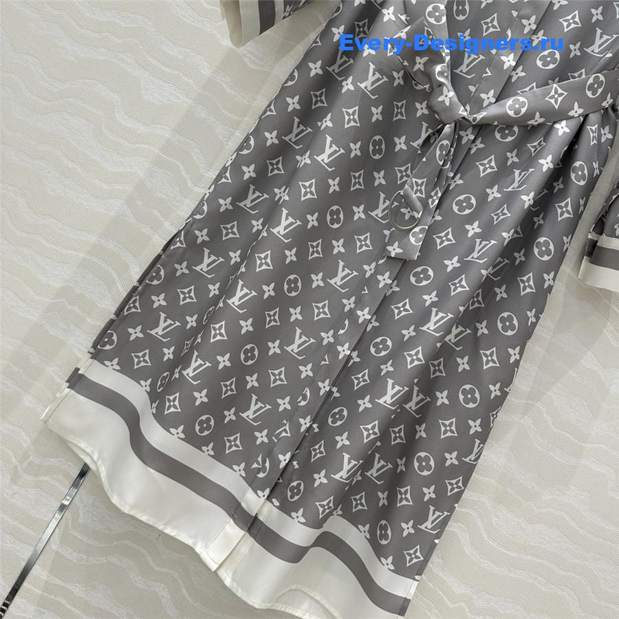 l0vis Vvtt0n lv silk shirt dress