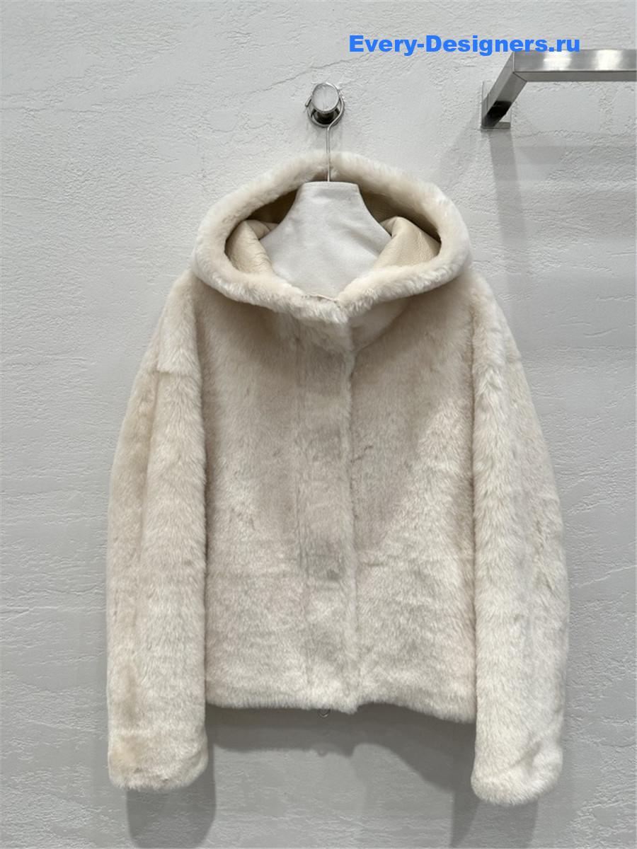 L0r0 P1ana short shearling coat