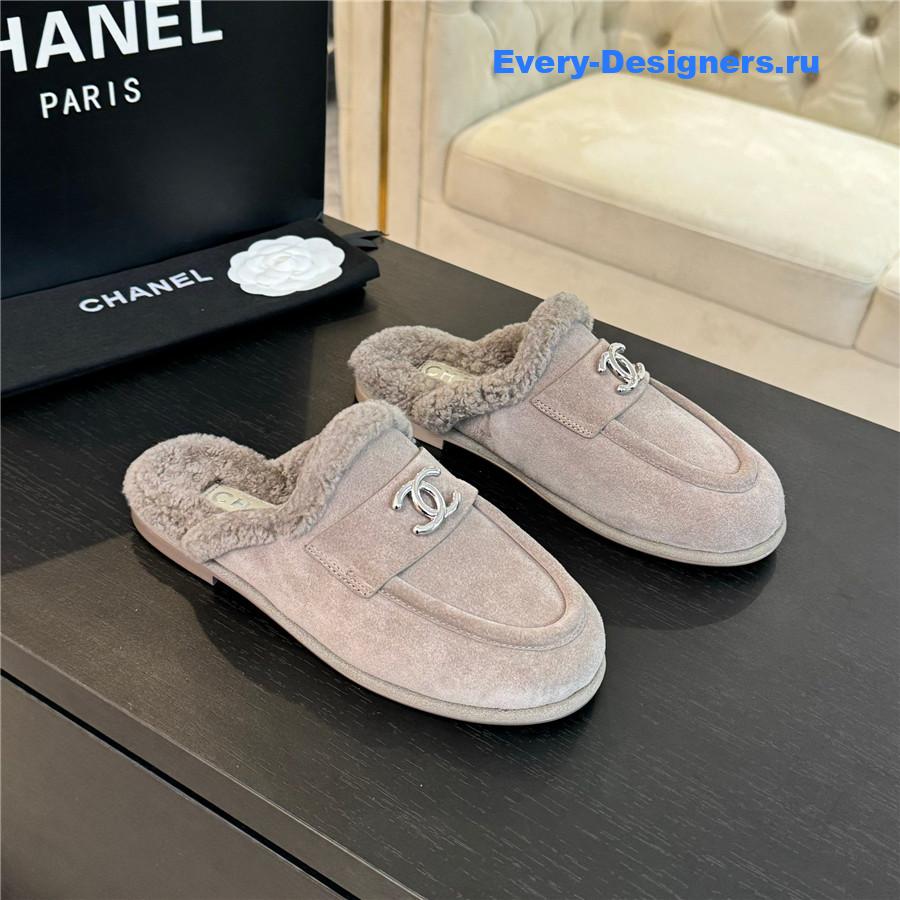 CC lambswool shoes
