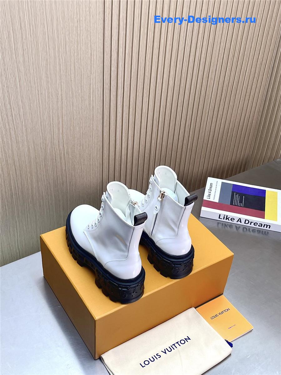 l0vis Vvtt0n white patent leather ankle boots