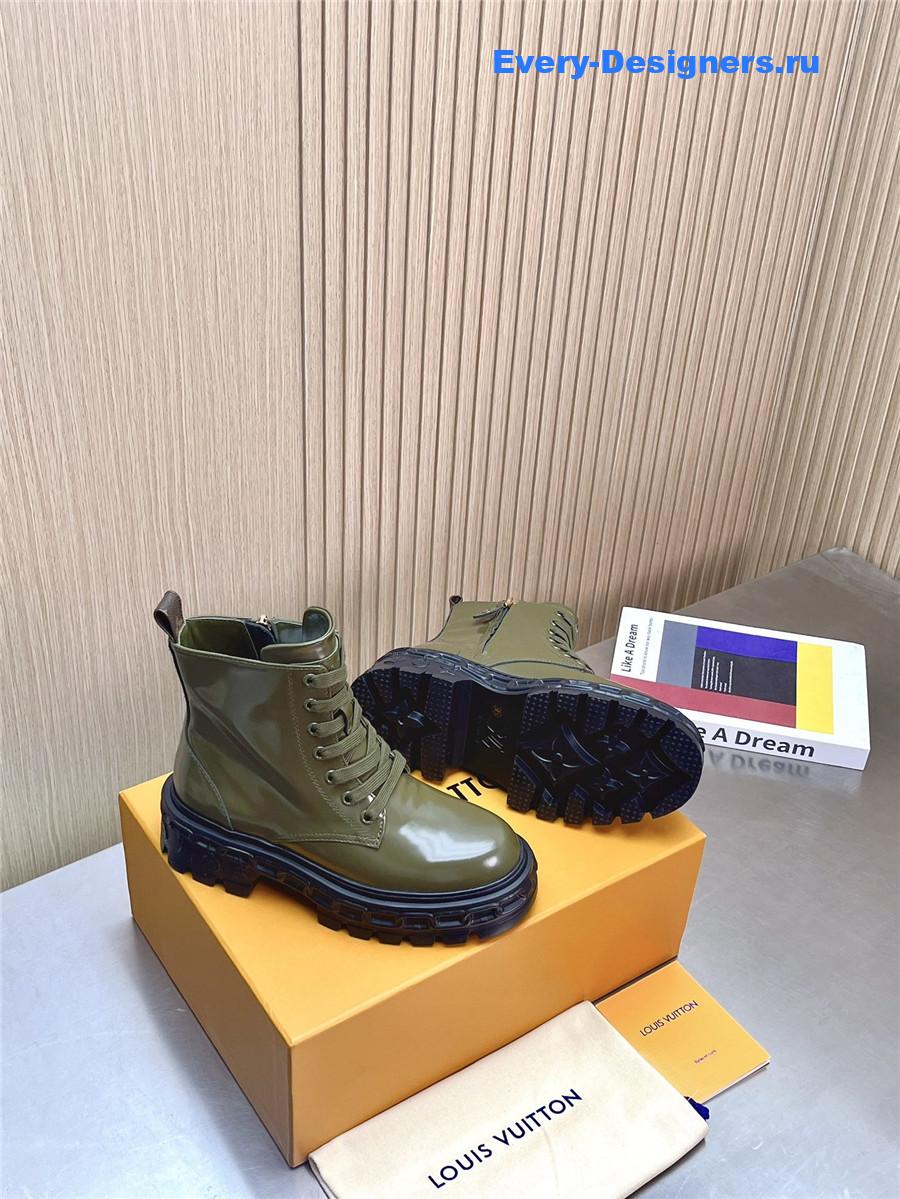 l0vis Vvtt0n patent leather platform ankle boots