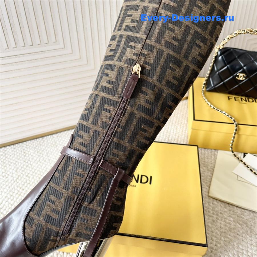 F**di delfina boots brown