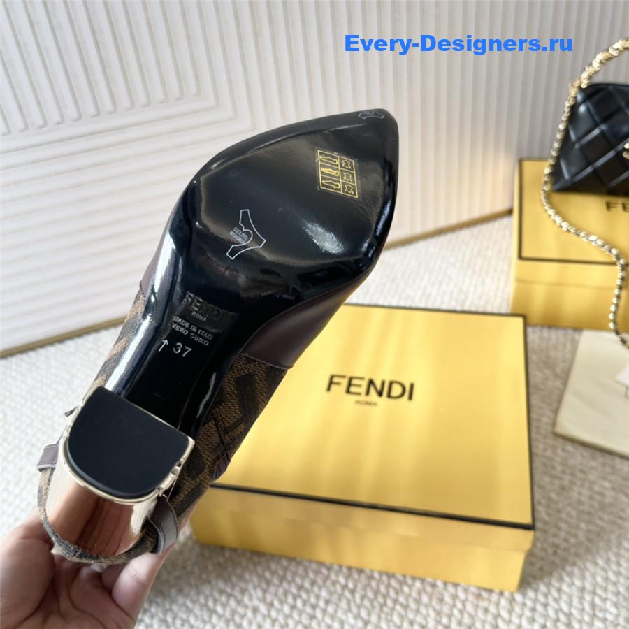 F**di delfina boots brown