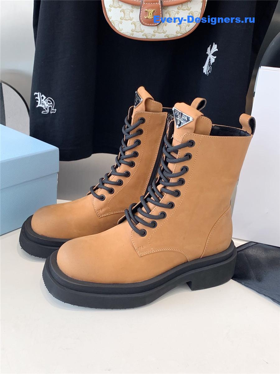 Pra*a triangle logo brown high top boots