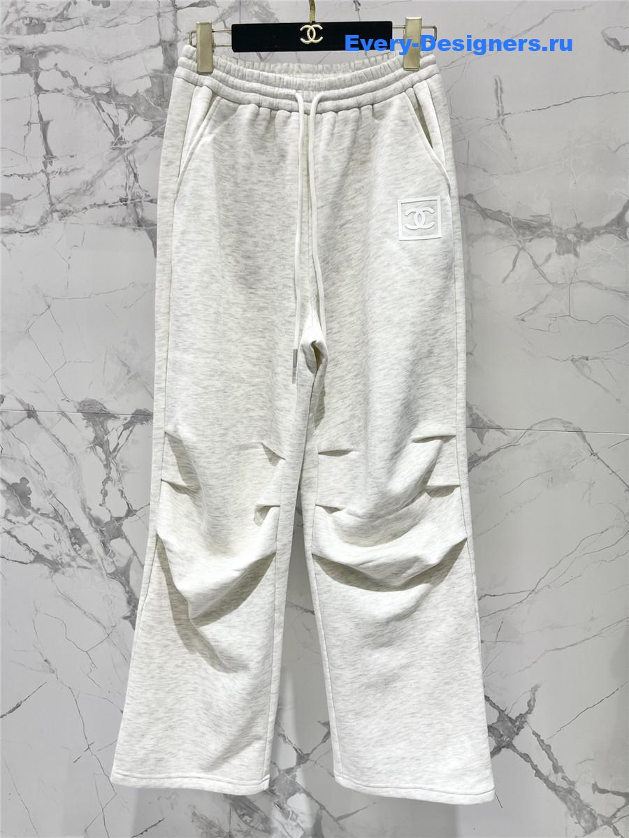 Ch**el straight fleece sweatpants