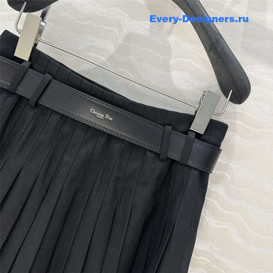 D10r belted pleated skirt