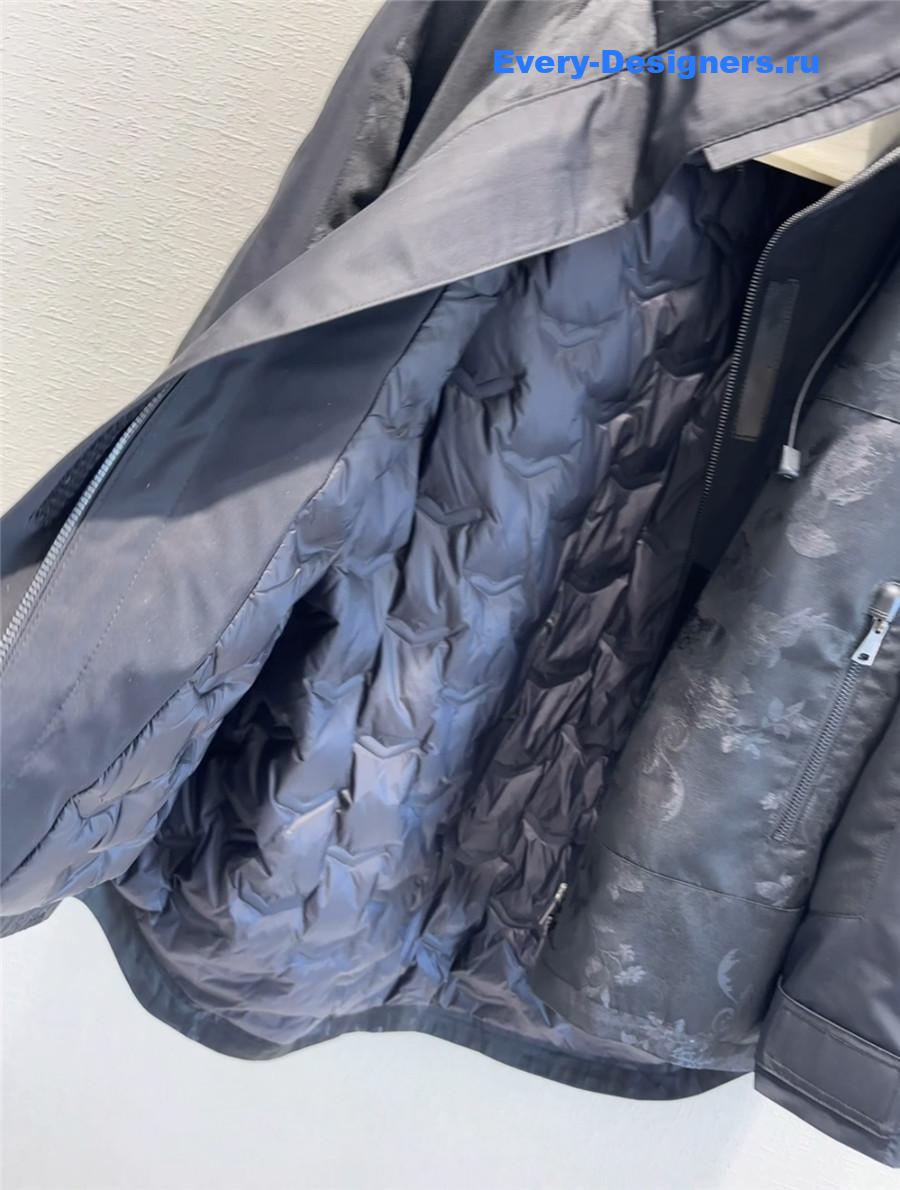 Pra*a stand collar printed chinese down jacket