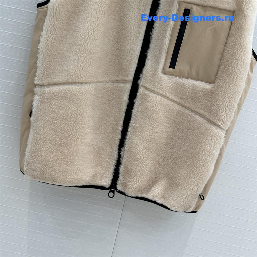 L0r0 P1ana vest jacket