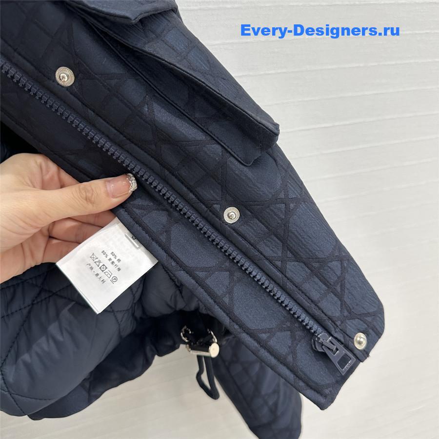 D10r cropped puffer jacket