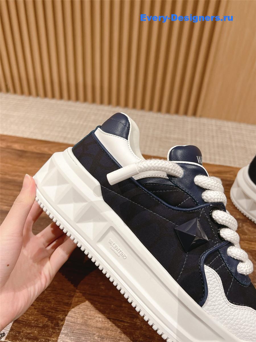 Va1e*ntin0 low-top trainers in denim toile iconographe