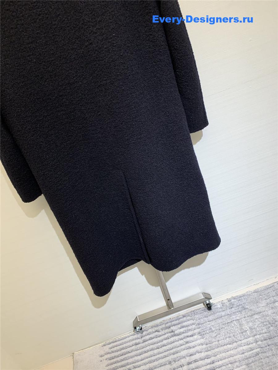 Ce1i*e bouclé coat