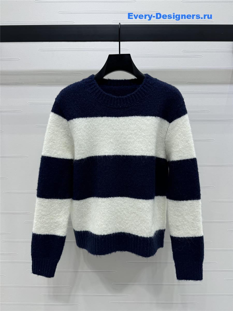 Ce1i*e chunky mohair wool sweater