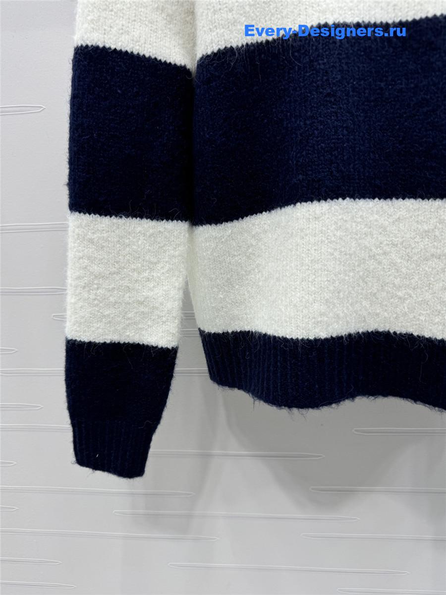Ce1i*e chunky mohair wool sweater
