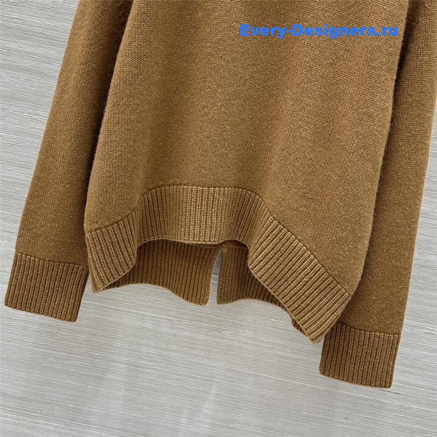 L0r0 P1ana brown cashmere turtleneck sweater