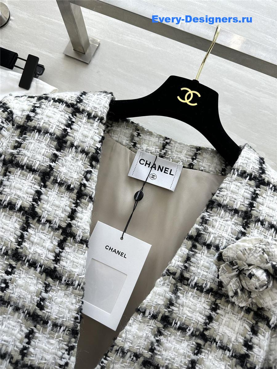 Ch**el wool soft tweed v-neck coat
