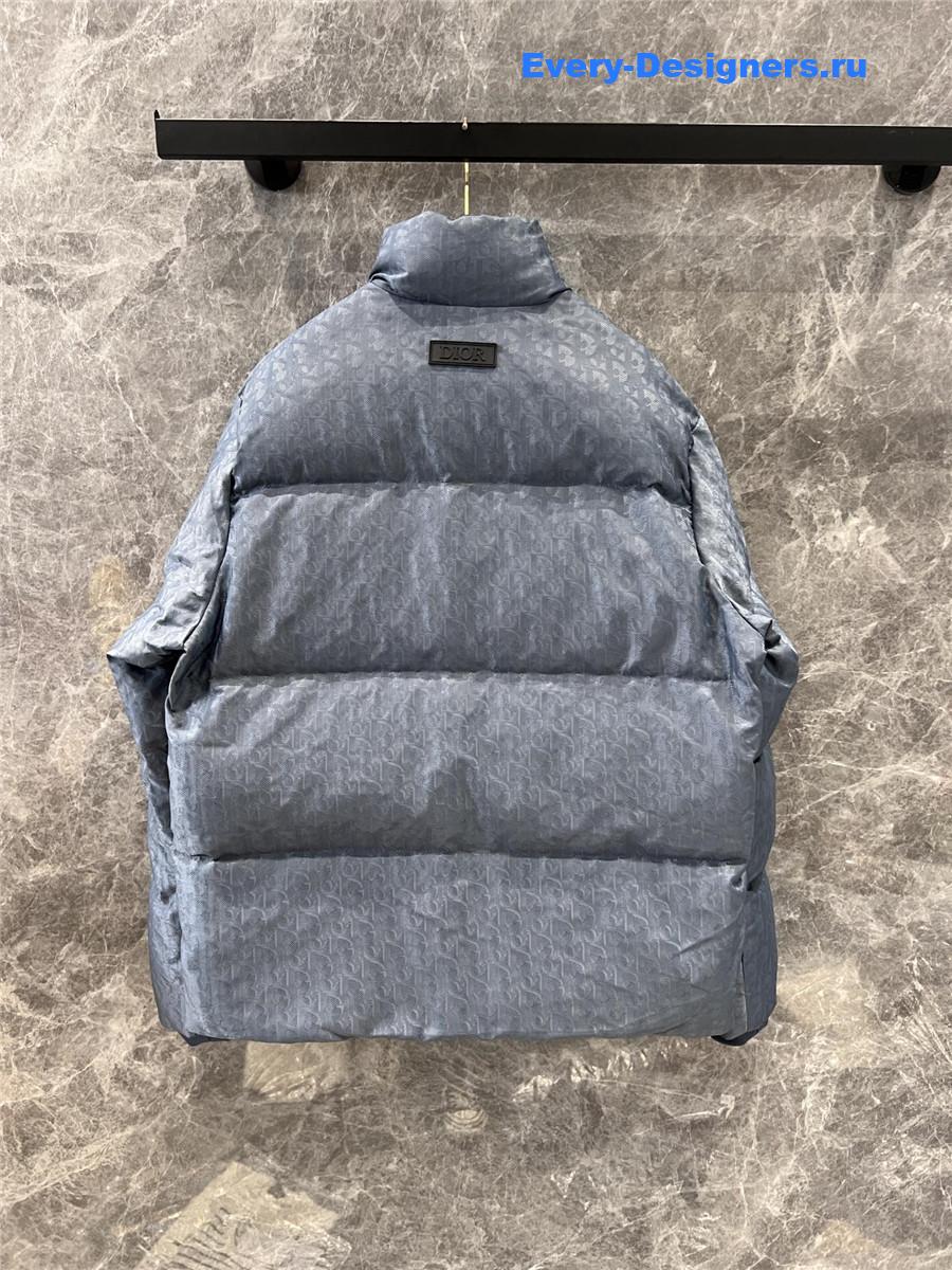 D10r monogram stand collar down jacket