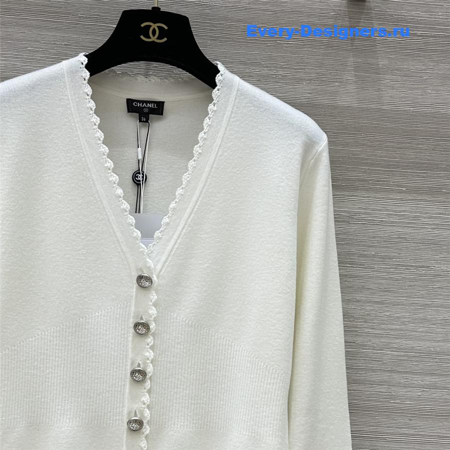 Ch**el v-neck crochet-trim cardigan in white