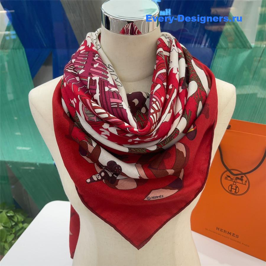 H**me5 velvet shawl
