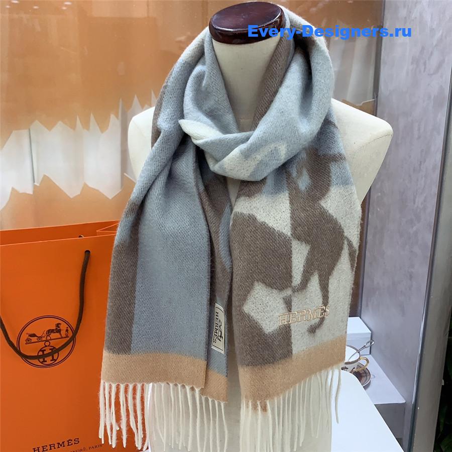 H**me5 cashmere scarf