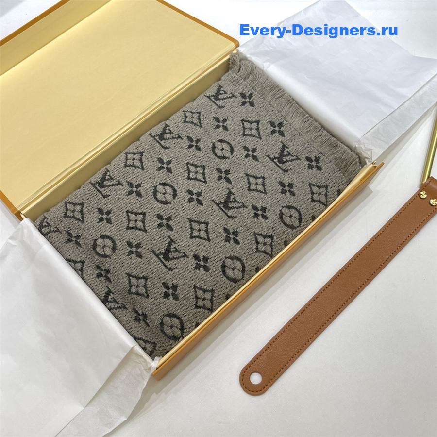 l0vis Vvtt0n lv monogram classic scarf