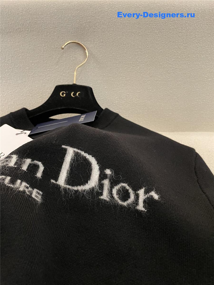 D10r brush logo knit sweater black
