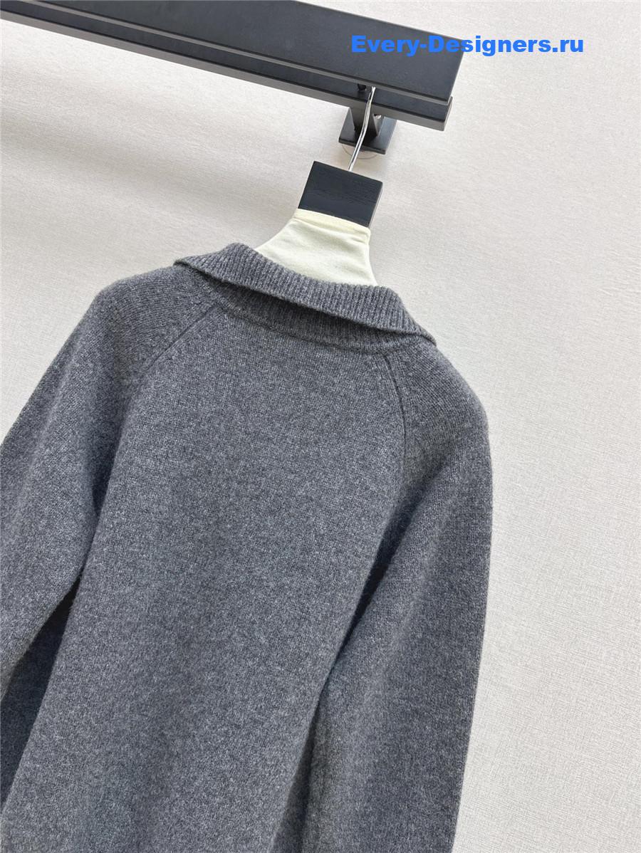 Pra*a lapel v-neck trim sweater grey