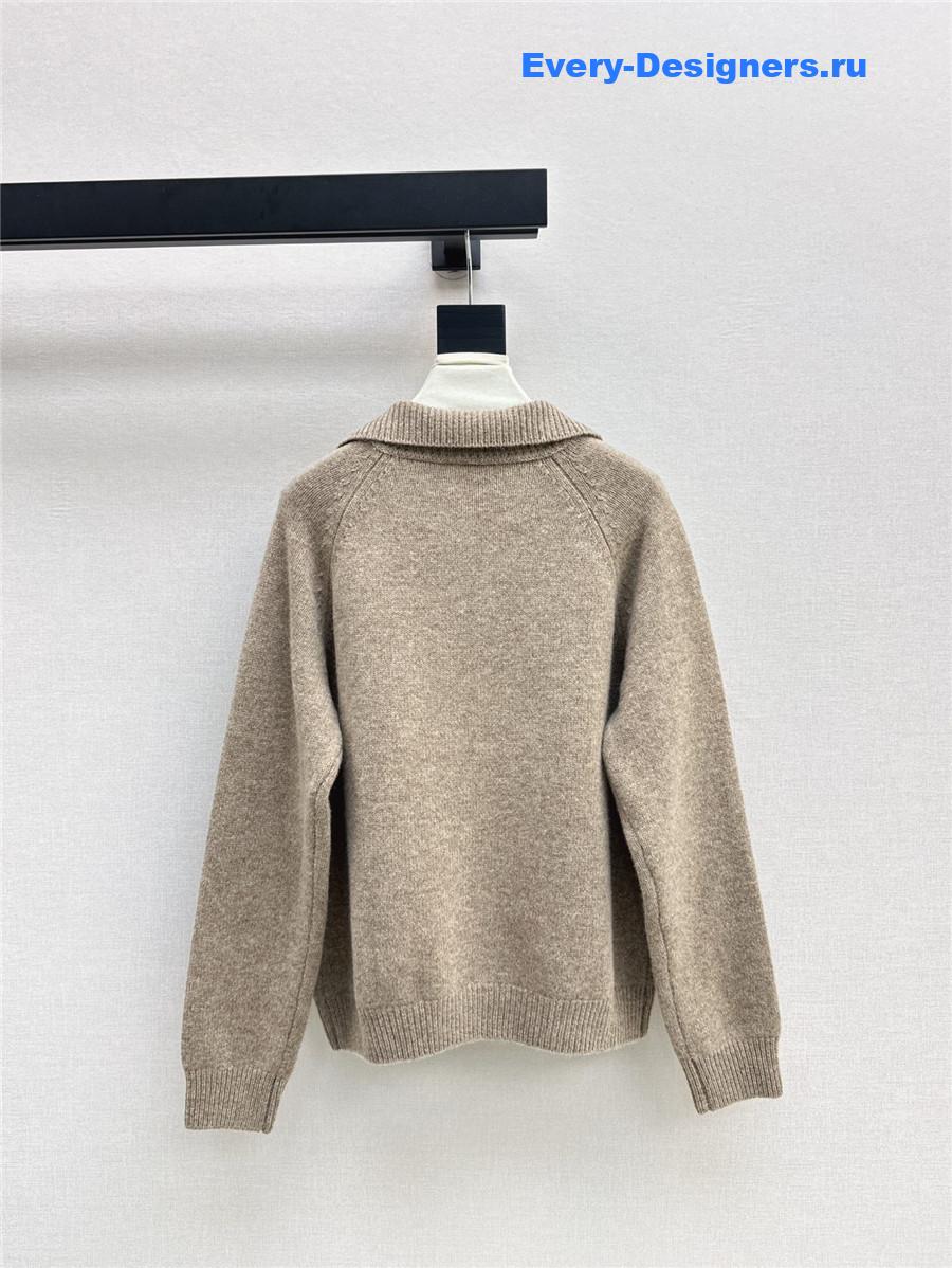 Pra*a lapel v-neck trim sweater beige