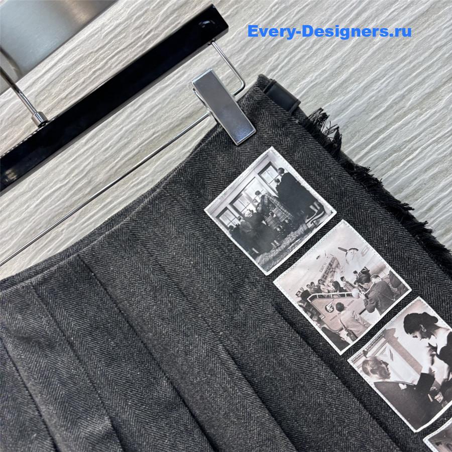 D10r woolen pleated skirt