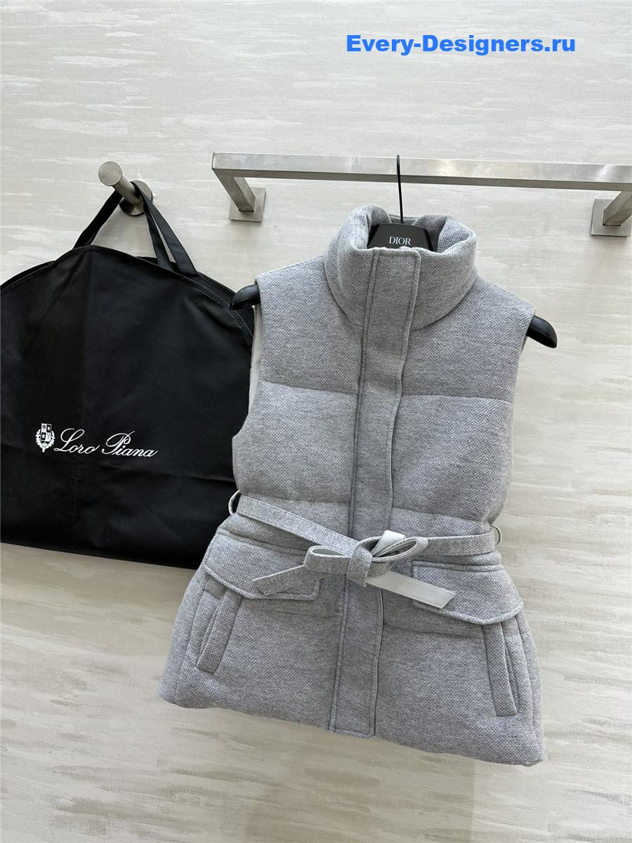 L0r0 P1ana waisted down vest