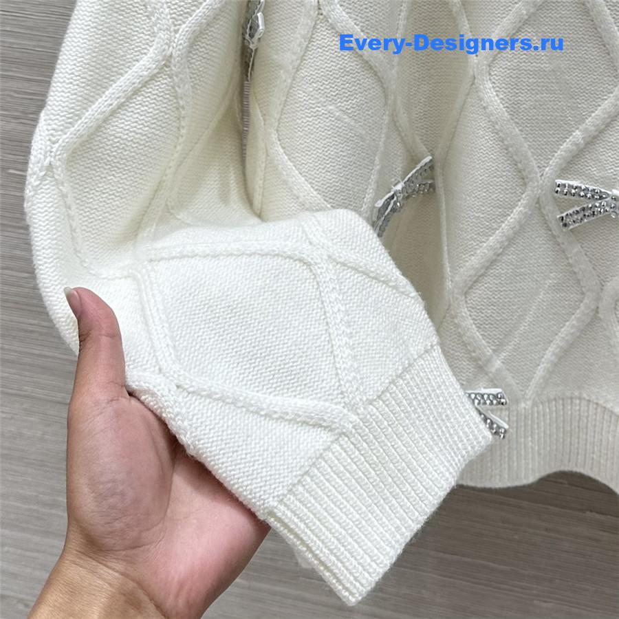 Va1e*ntin0 bow-embellished white cashmere sweater