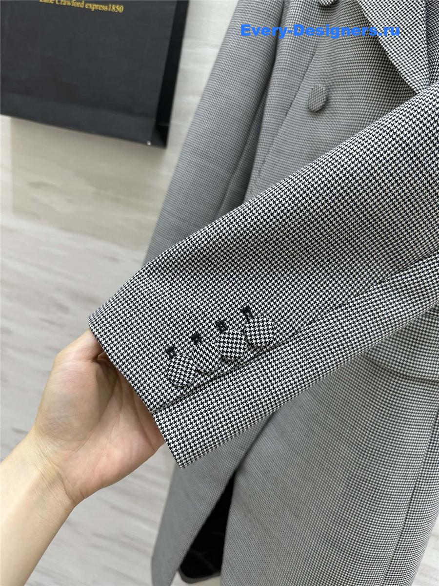a1exa*der Mcqv*en mid-length suit jacket