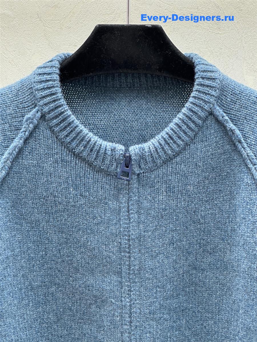 D10r oversize crewneck zip-up cardigan in blue
