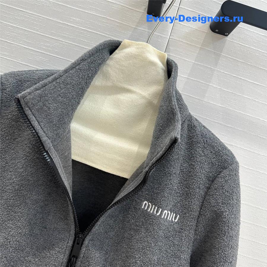 M1um1u girlish grey suit