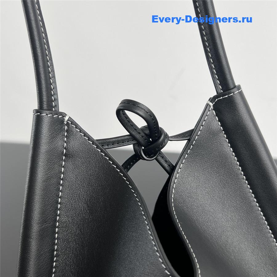 b0tt*ga Ven*ta black small solstice shoulder bag