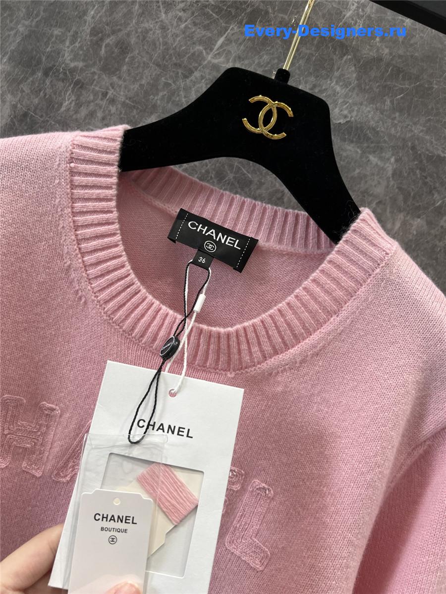 Ch**el wool knitted lettering crew neck sweater set in pink