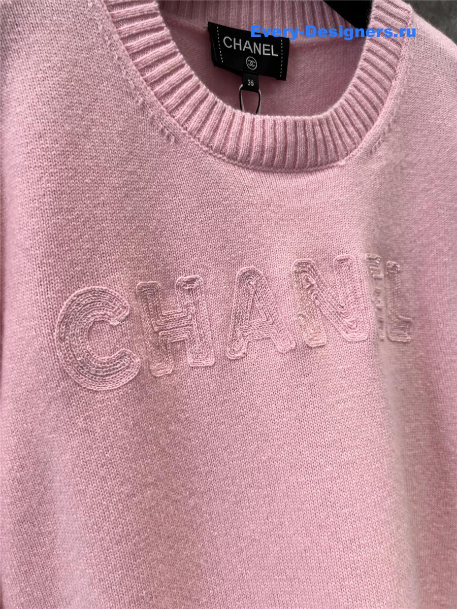 Ch**el wool knitted lettering crew neck sweater set in pink