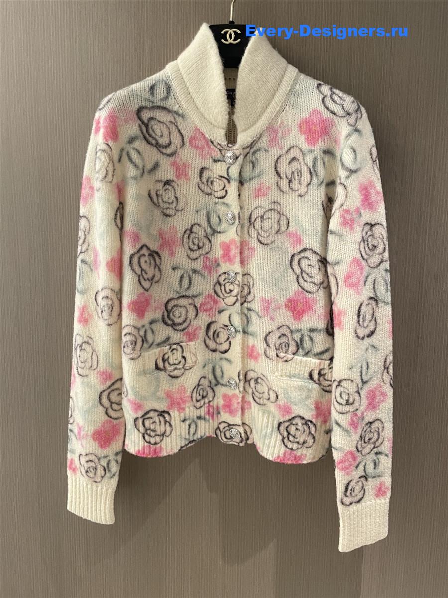 Ch**el cashmere camellia print cardigan