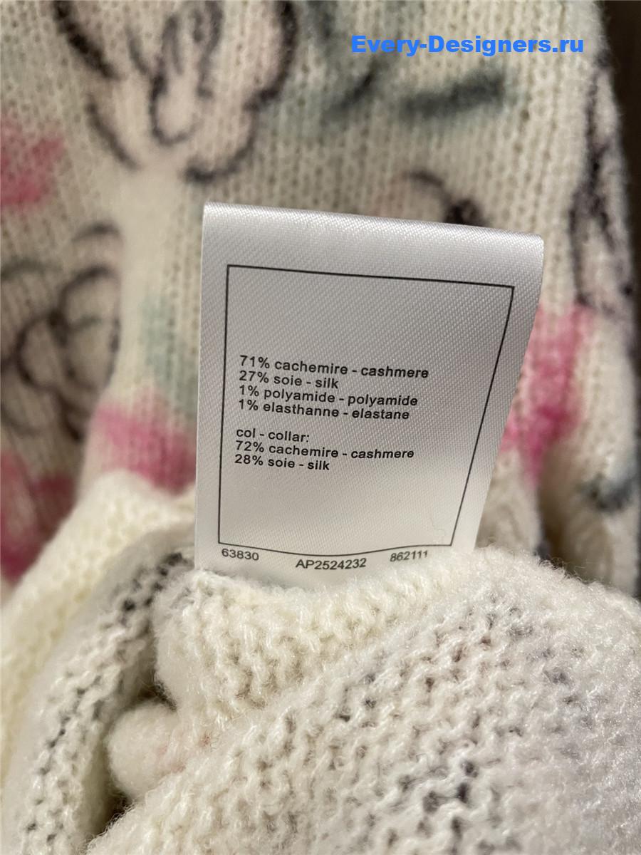 Ch**el cashmere camellia print cardigan