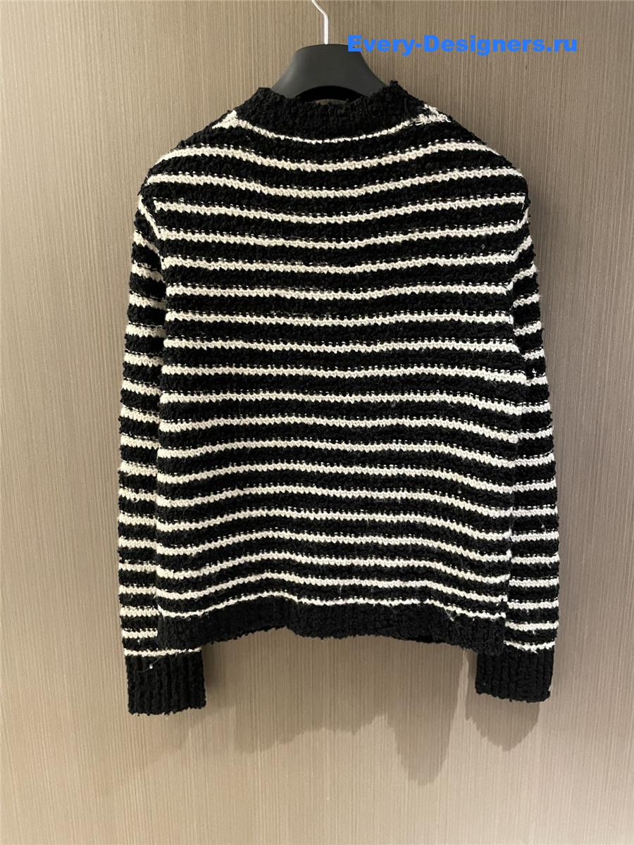 D10r cd black white striped cardigan
