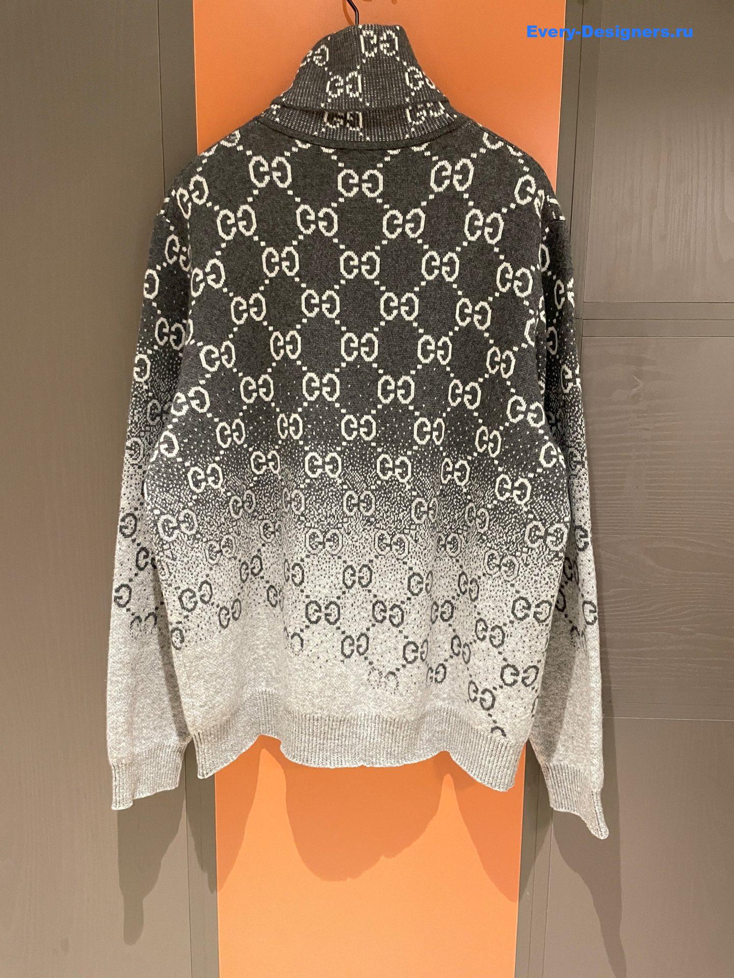 Gvc*1 gg degradé-jacquard sweater