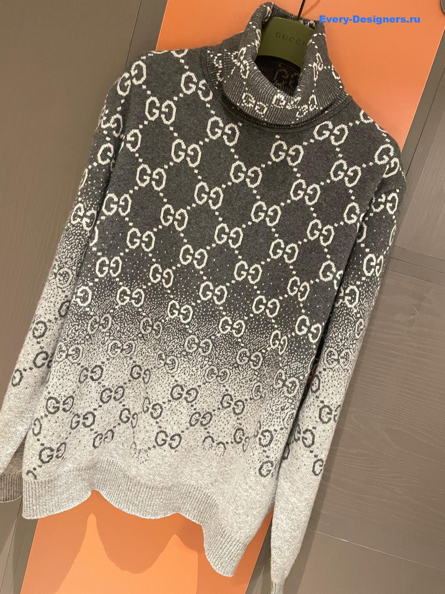 Gvc*1 gg degradé-jacquard sweater