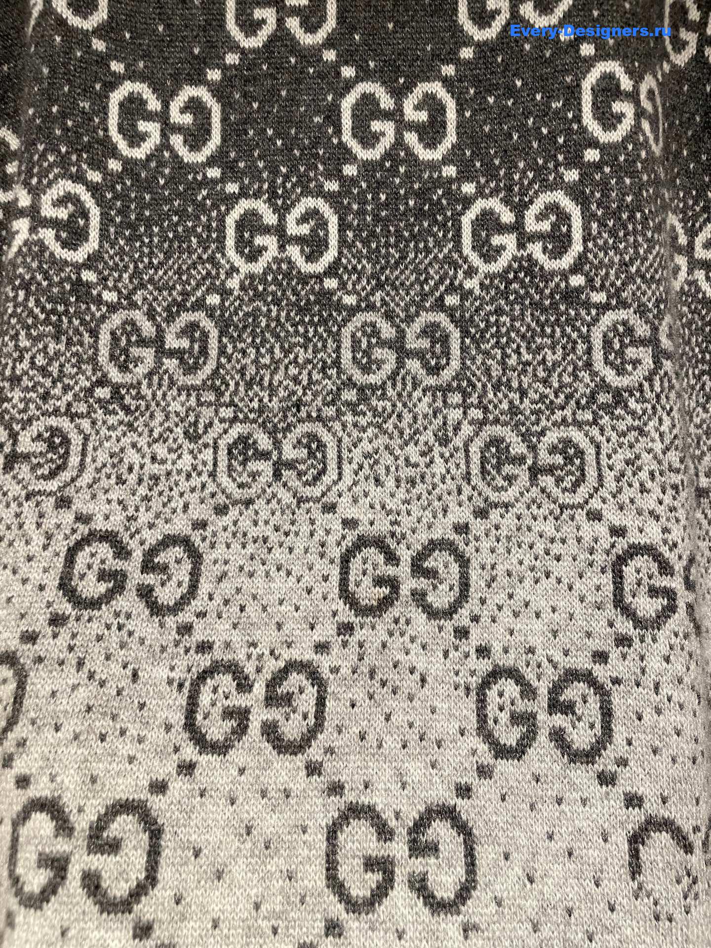 Gvc*1 gg degradé-jacquard sweater