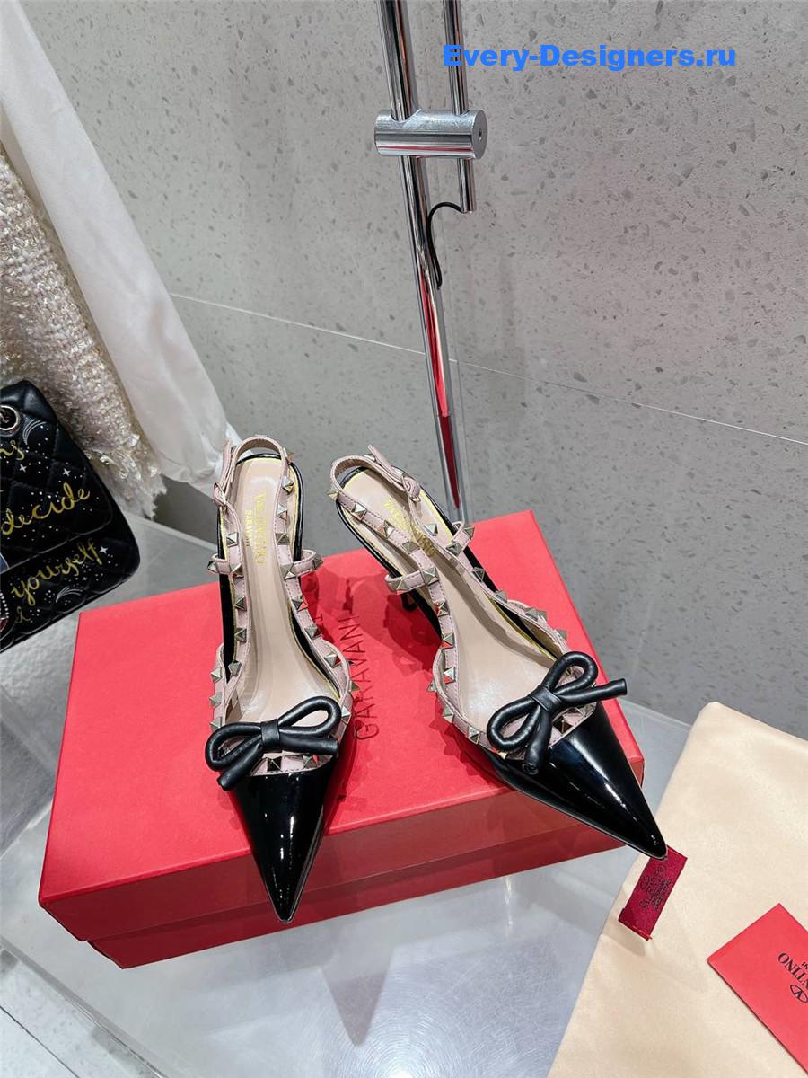 Va1e*ntin0 rockstud bow patent leather beige slingback pump