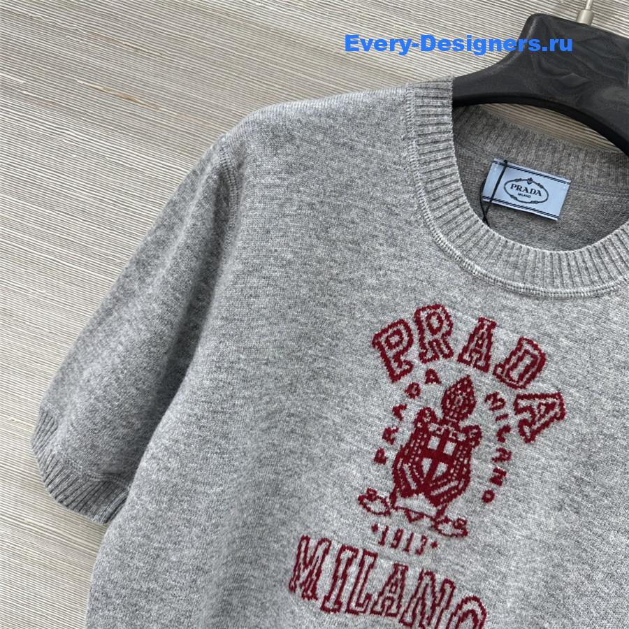 Pra*a logo grey cashmere sweater