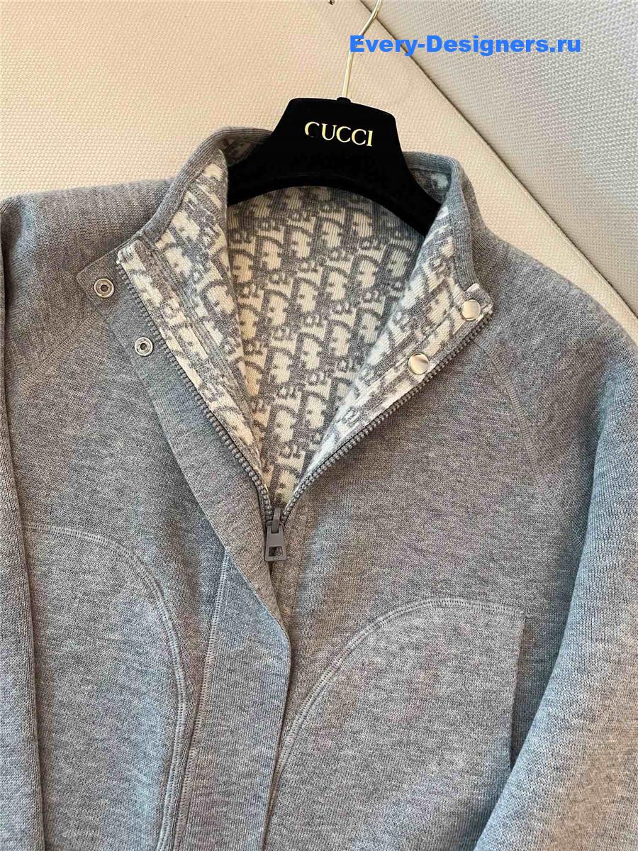 D10r oblique knitted wool zip-up jacket