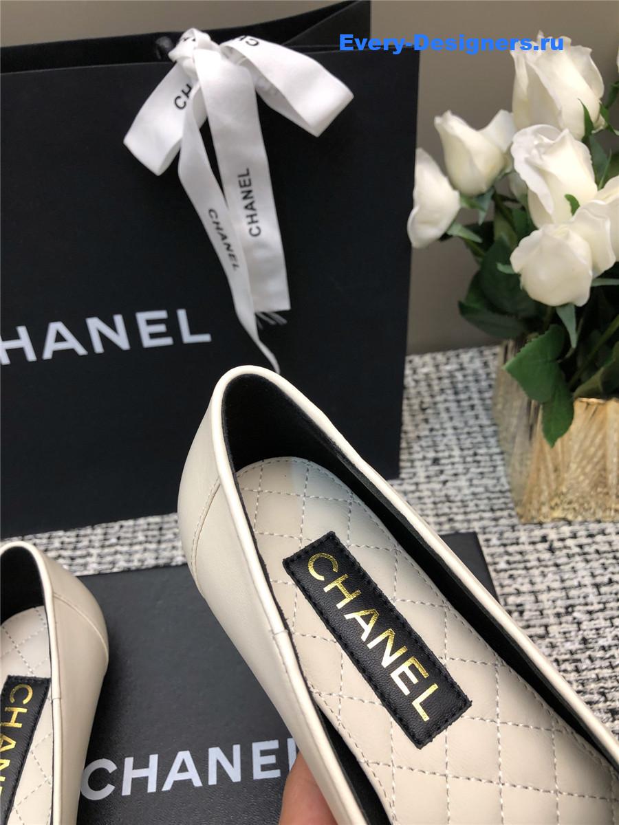 Ch**el white silk lambskin cc logo flat loafers