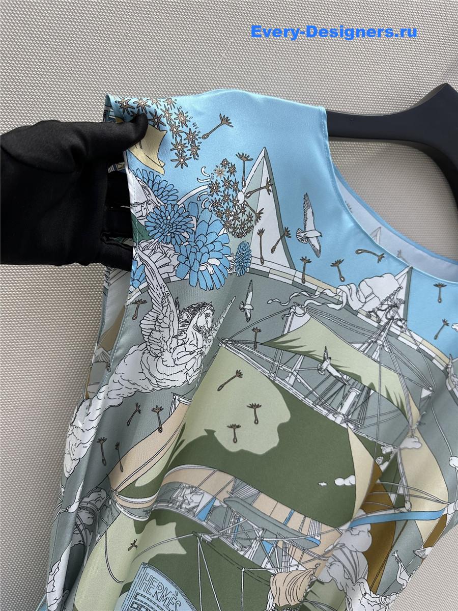 H**me5 printed silk twill dress