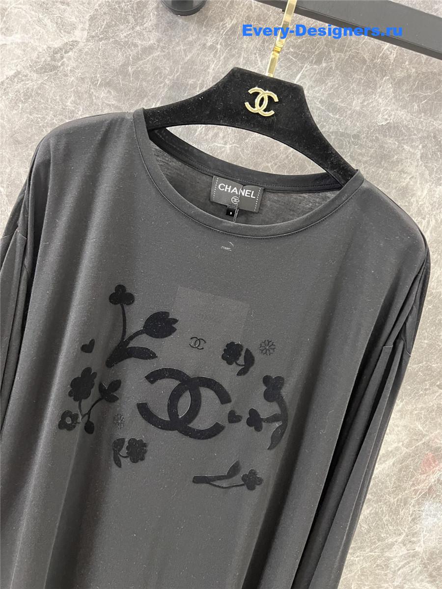 Ch**el logo print long sleeve top black