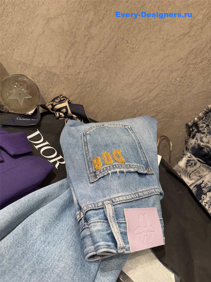 D10r relaxed high-waist jeans