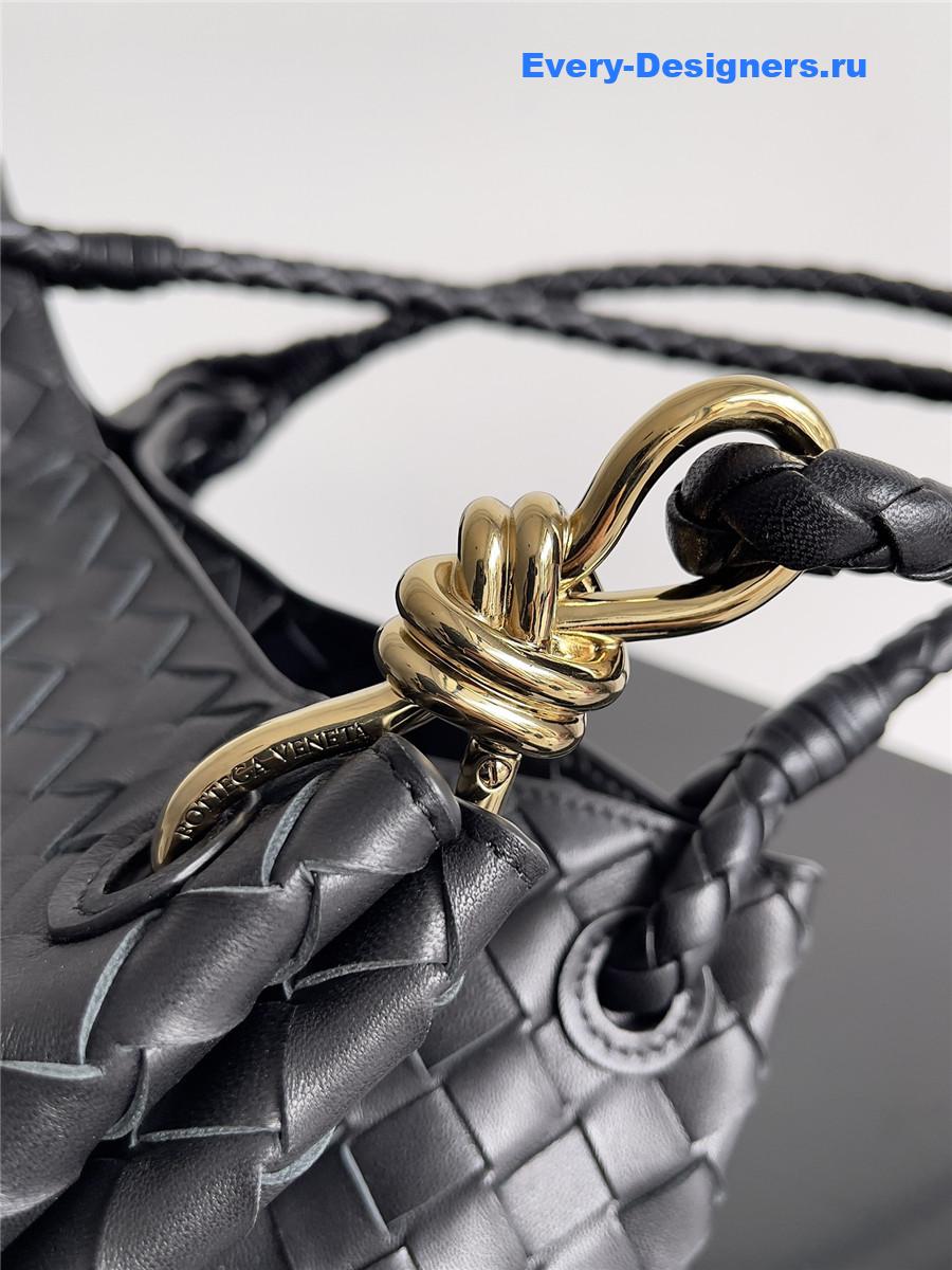b0tt*ga Ven*ta large andiamo parachute bag black